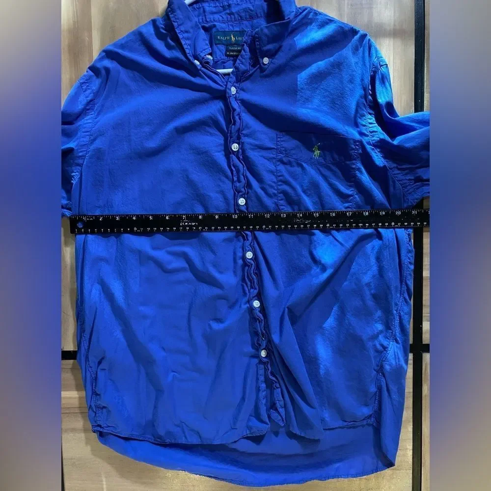 Ralph Lauren needs ironing